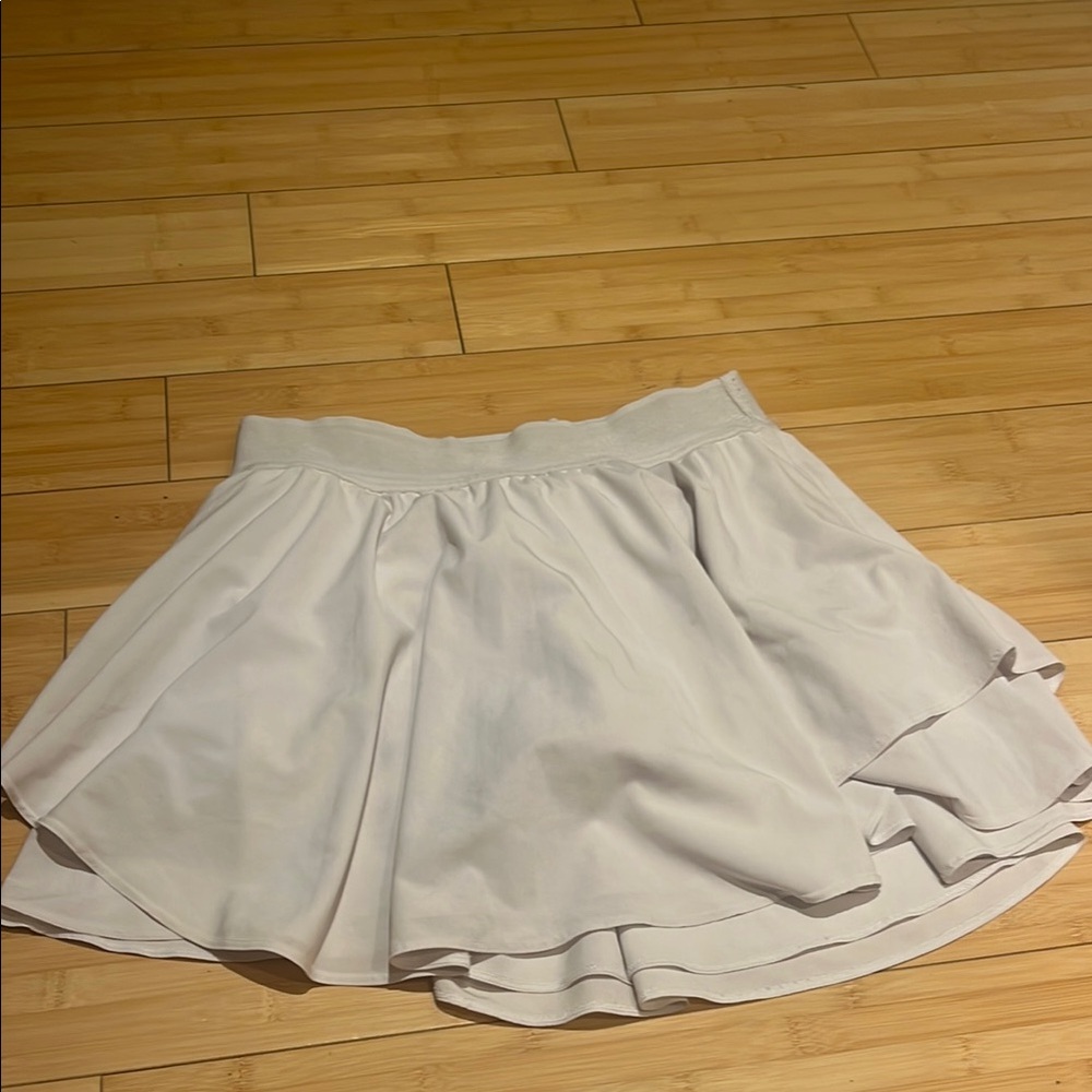 Lululemon Athletica Gray Ruffled Skater Mini Skirt